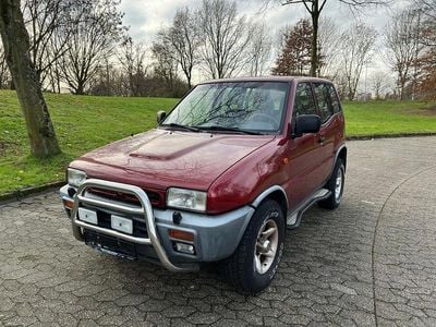 Rot Gebraucht 1995 Nissan Terrano SUV | 3.250 €