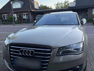 Gebraucht Audi A8 Sport 351 PS (258 kW) 2011 Gold Limousine