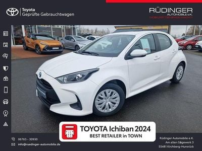 Usata Toyota Yaris Hybrid Business Edition 116 CV (85 kW) 2022 Bianco Berlina