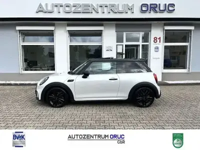 Gebraucht Mini John Cooper Works 178 PS (130 kW) 2023 Nanuq white Kleinwagen