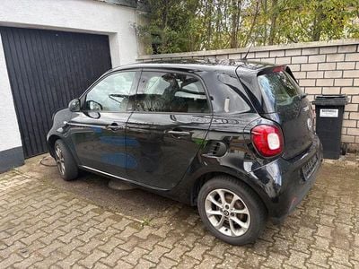 Gebraucht Smart ForFour 90 PS (66 kW) 2019 Schwarz Kleinwagen