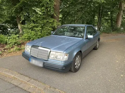 Gebraucht Mercedes 230 132 PS (97 kW) 1992 Blau Coupé