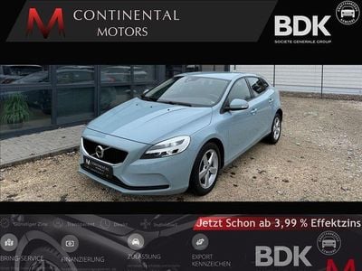Gebraucht Volvo V40 Kinetic 122 PS (89 kW) 2018 Blau Limousine