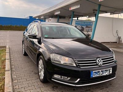 Gebraucht VW Passat S 140 PS (102 kW) 2013 Schwarz Limousine