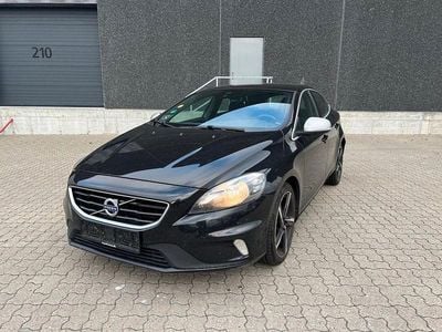 Gebraucht Volvo V40 R-Design 150 PS (110 kW) 2016 Schwarz Limousine