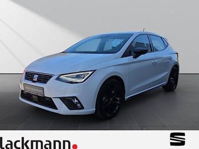 Usado Seat Ibiza Black Edition 150 HP (110 kW) 2023 Branco Citadino
