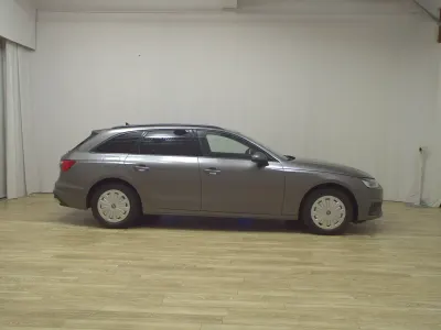 Gebraucht Audi A4 Ambiente 136 PS (100 kW) 2021 Grau metallic Kombi