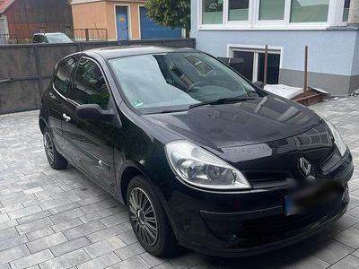 Gebraucht Renault Clio II 75 PS (55 kW) 2007 Schwarz Kleinwagen