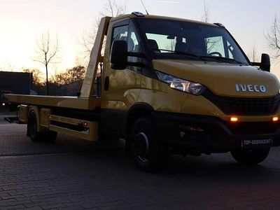 Gebraucht Iveco Daily 179 PS (131 kW) 2022 Sun yellow Van / Kleinbus