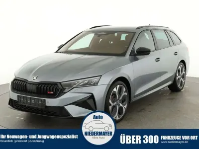 Neu Skoda Octavia RS 265 PS (194 kW) 2025 Sea blue metallic Kombi