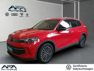 Gebraucht VW Tiguan Goal 131 PS (96 kW) 2025 Rot SUV