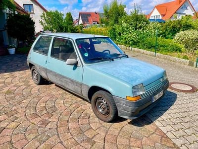 Second-hand Renault R5 58 CP (42 kW) 1986 Albastru Hatchback