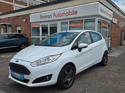 Gebraucht Ford Fiesta Trend 80 PS (58 kW) 2015 Weiß Kleinwagen