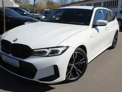 Używany BMW 330 M Sport 286 KM (210 kW) 2023 Biały Kombi