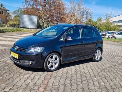 Second-hand VW Golf Plus Cross Style 105 CP (77 kW) 2011 Negru Monovolum