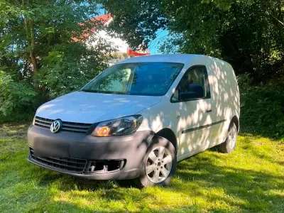 Gebraucht VW Caddy 75 PS (55 kW) 2011 Weiß Van / Kleinbus