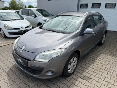 Usata Renault Mégane GrandTour Expression 106 CV (77 kW) 2010 Grigio Station wagon