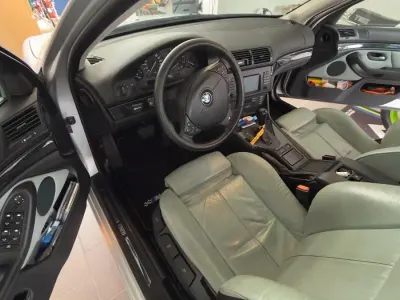 Gebraucht BMW 520 150 PS (110 kW) 2000 Silber Kombi