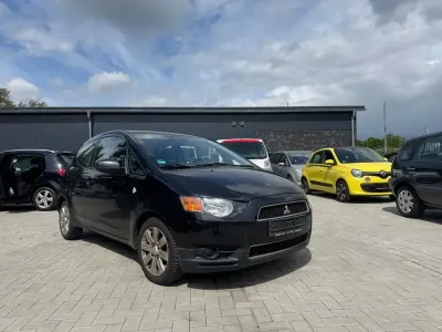 Occasion Mitsubishi Colt 75 PK (55 kW) 2011 Zwart Hatchback