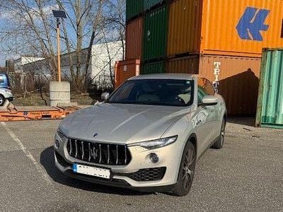 Gebraucht Maserati Levante 275 PS (202 kW) 2019 Beige SUV