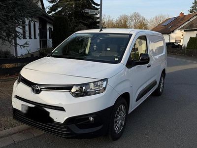 Gebraucht Toyota Proace City City 102 PS (75 kW) 2023 Weiß Van / Kleinbus