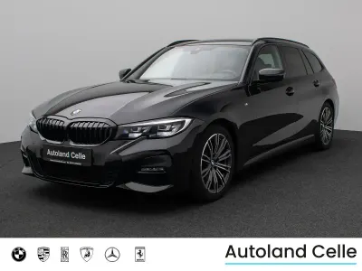 Gebraucht BMW 320 M Sport 190 PS (139 kW) 2022 Saphirschwarz  475schwarz Limousine