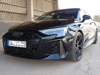 Gebraucht Audi RS3 Sport 400 PS (294 kW) 2024 Schwarz Limousine