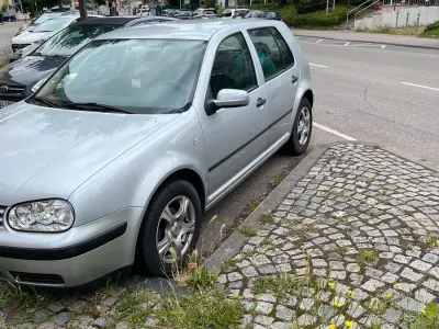 Gebraucht VW Golf IV 105 PS (77 kW) 2001 Silber Limousine