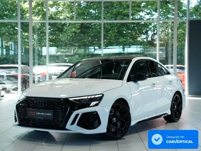 Gebraucht Audi RS3 Ambiente 400 PS (294 kW) 2022 Weiß Limousine