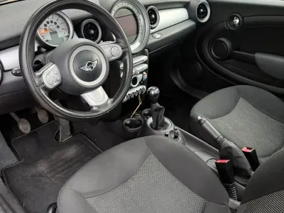 Gebraucht Mini ONE 98 PS (72 kW) 2012 Schwarz Kleinwagen