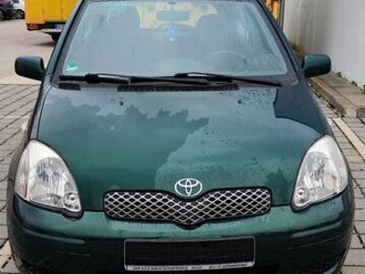 gebraucht Toyota Yaris 1.3,,,,,,,,84,000km tüv neu servis neu Erste Hand.