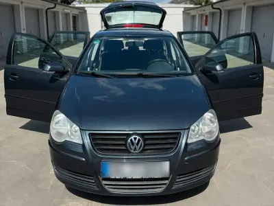 Gebraucht VW Polo 64 PS (47 kW) 2005 Grau Kleinwagen