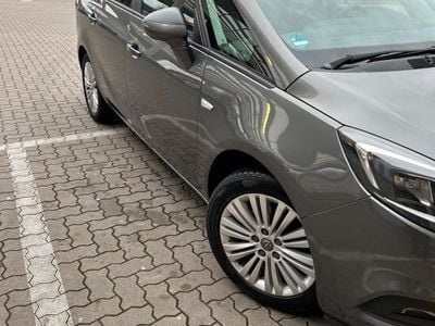 Opel Zafira Tourer