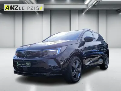 Gebraucht Opel Grandland X GS Line 131 PS (96 kW) 2023 Lackierung schwarz perla nera/ SUV