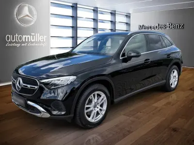 Gebraucht Mercedes GLC200 204 PS (150 kW) 2024 Schwarz SUV