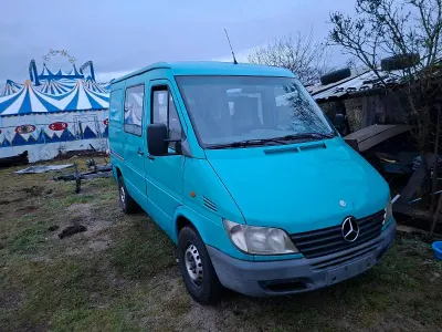 Gebraucht Mercedes Sprinter 130 PS (95 kW) 2001 Grün Van