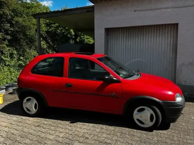 Gebraucht Opel Corsa Swing 60 PS (44 kW) 1995 Rot Kleinwagen