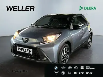 Gebraucht Toyota Aygo X Basis 72 PS (52 kW) 2024 Grau SUV