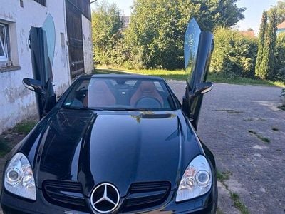 Schwarz Gebraucht 2006 Mercedes SLK350 Style Cabrio | 18.500 € (Fairer Preis)