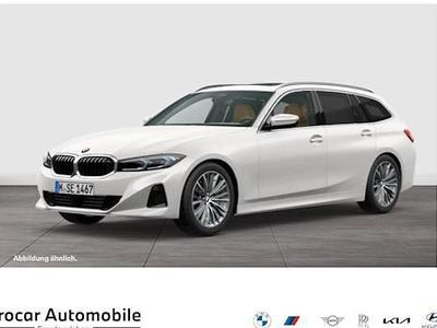 Weiß Gebraucht 2023 BMW 330 Performance Kombi | 40.880 € (Fairer Preis)