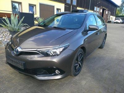 Toyota Auris Hybrid