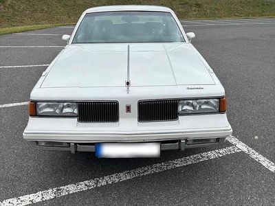 Gebraucht Oldsmobile Cutlass 140 PS (102 kW) 1987 Weiß Coupé