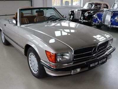 Gebraucht Mercedes 560 230 PS (169 kW) 1988 Silber Cabrio