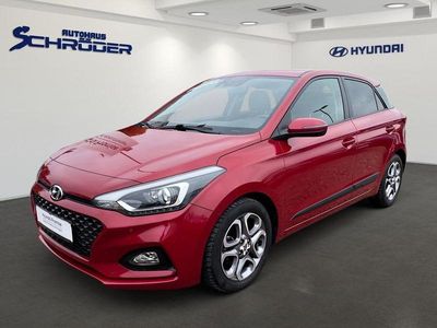 Rot Gebraucht 2019 Hyundai i20 Style Limousine | 15.900 € (Etwas zu teuer)