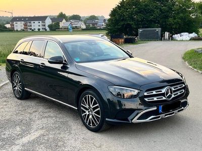Mercedes E200