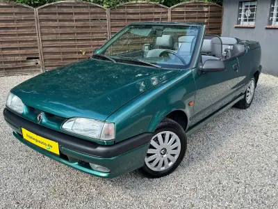 Occasion Renault 19 88 ch (64 kW) 1994 Vert Cabriolet