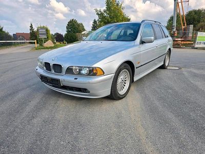 BMW 525