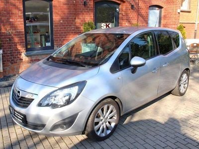 Gebraucht Opel Meriva Design Edition 140 PS (102 kW) 2011 Silber Van / Kleinbus