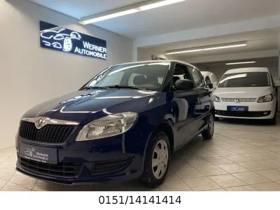 Gebraucht Skoda Fabia Classic 60 PS (44 kW) 2011 Blau Kleinwagen