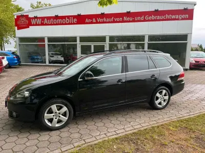 Gebraucht VW Golf VII Comfortline 105 PS (77 kW) 2013 Schwarz Limousine